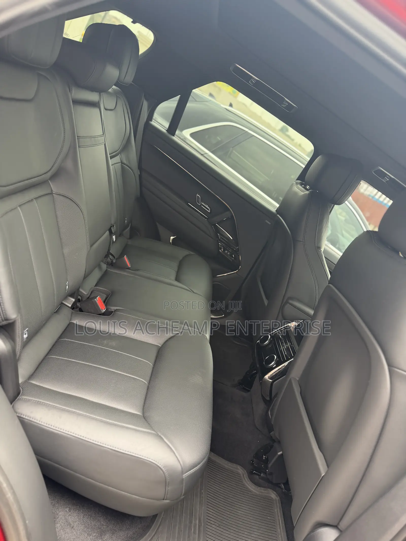 Land Rover Range Rover Sport 2024 Red
