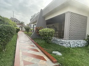 8 Bedroom Commercial Building for Rent at Dansoman