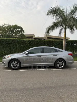 Hyundai Sonata Base Sedan FWD (2.4L 4cyl 6A) 2017 Silver