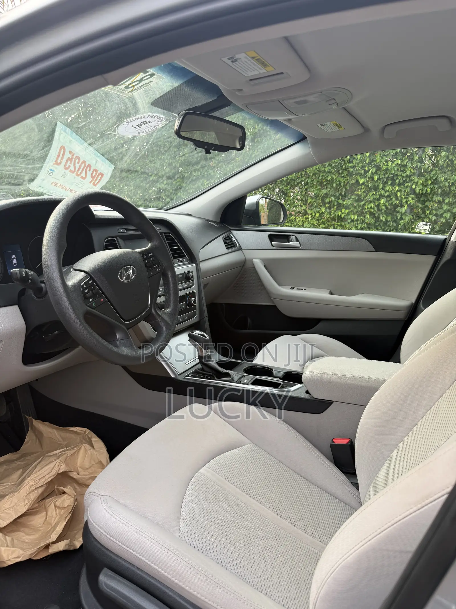 Hyundai Sonata Base Sedan FWD (2.4L 4cyl 6A) 2017 Silver