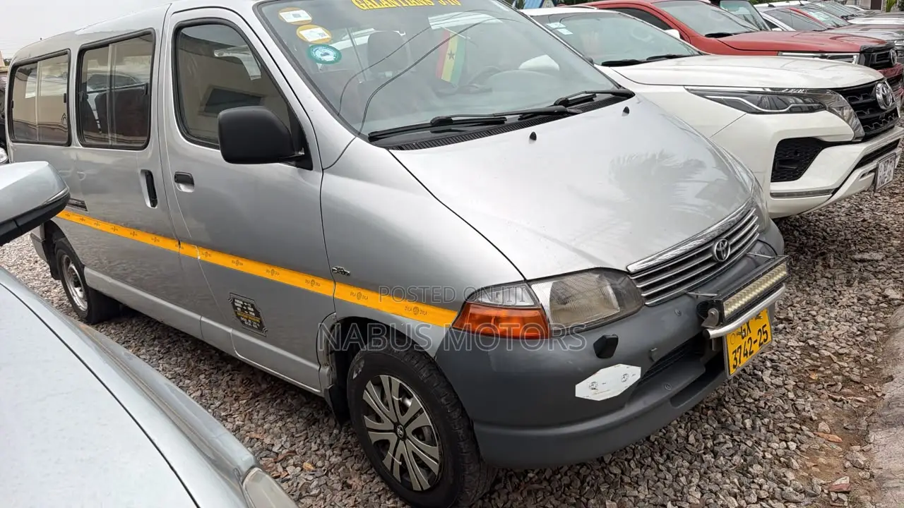 Toyota HiAce 2009 Silver