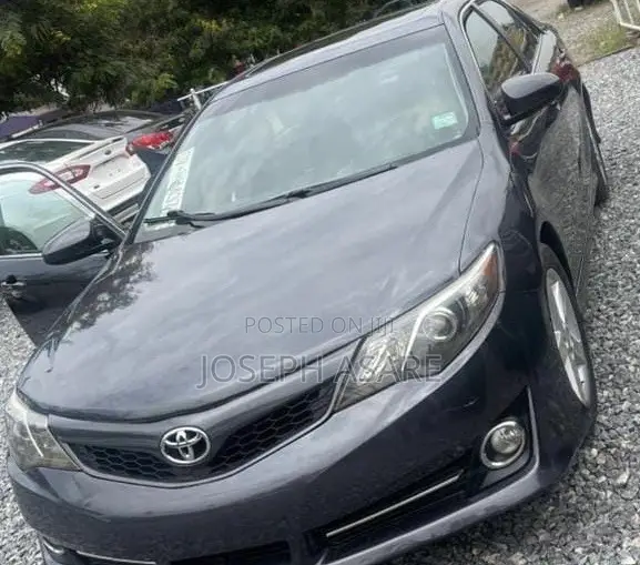 Toyota Camry 2014