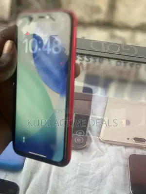 Apple iPhone 11 128 GB Red