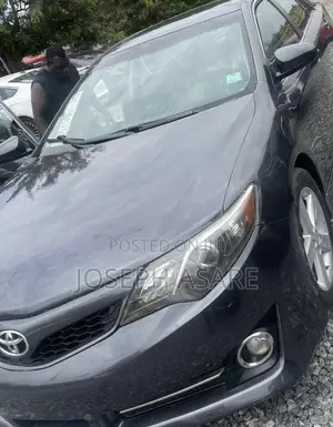 Toyota Camry 2014