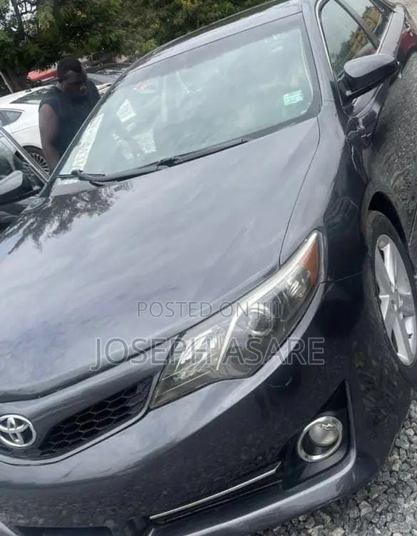 Toyota Camry 2014