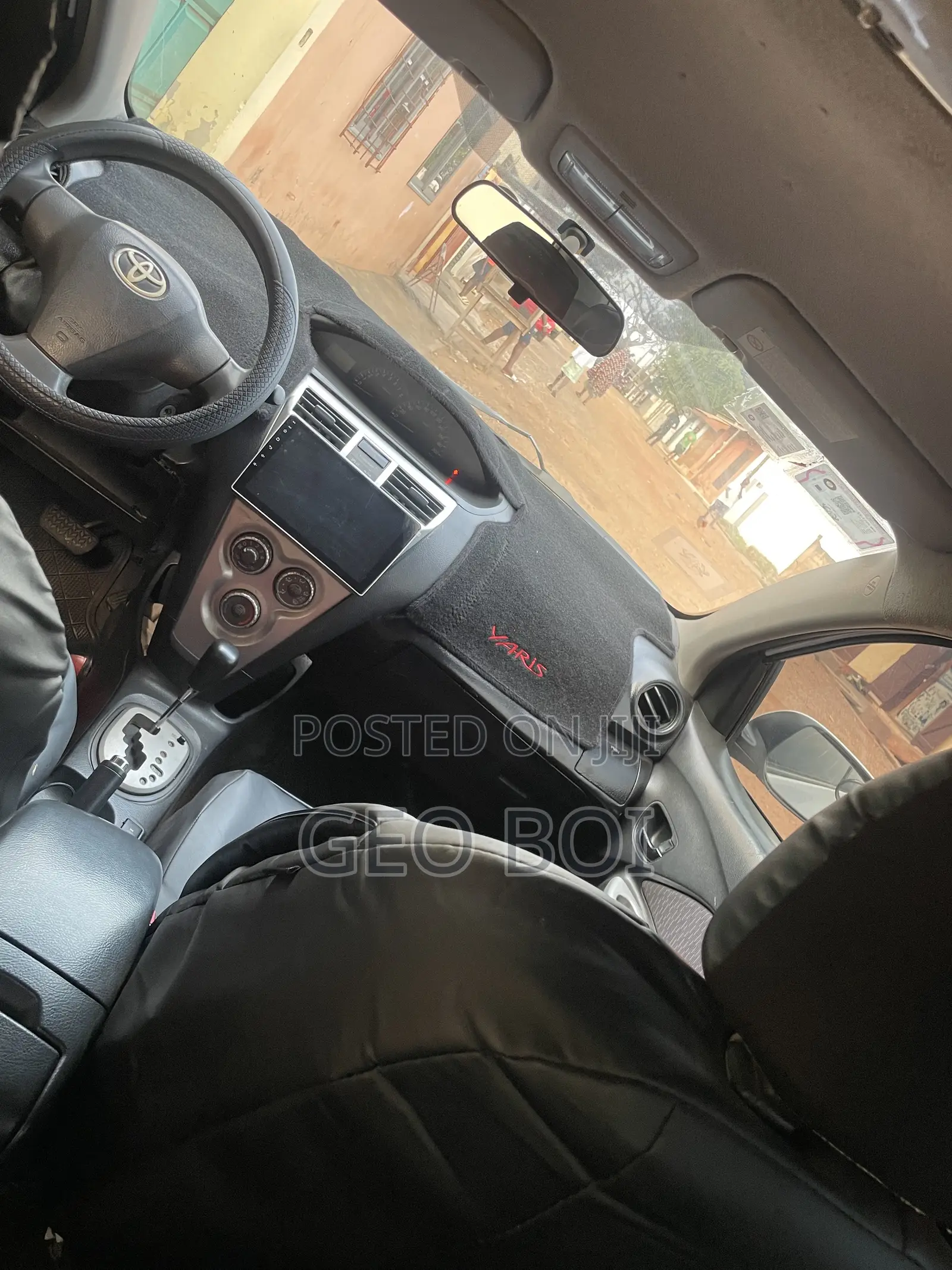 Toyota Yaris 2012 White