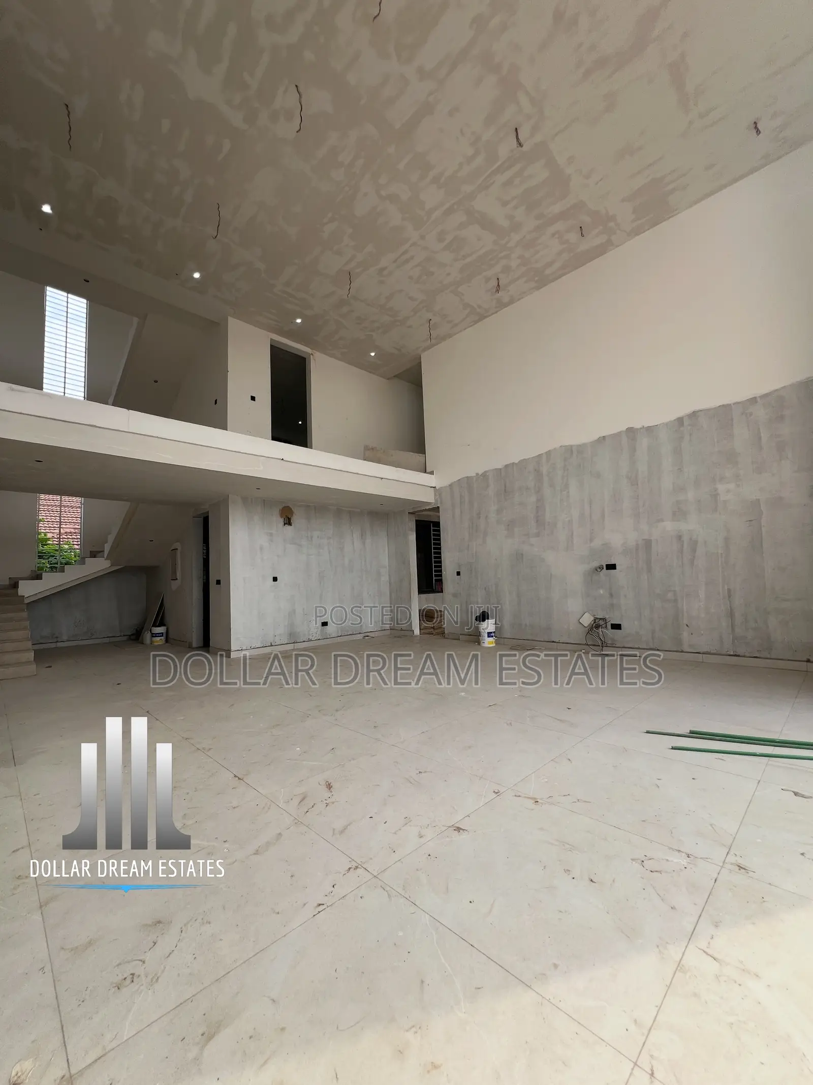 9bdrm Mansion in Adjiriganor for sale