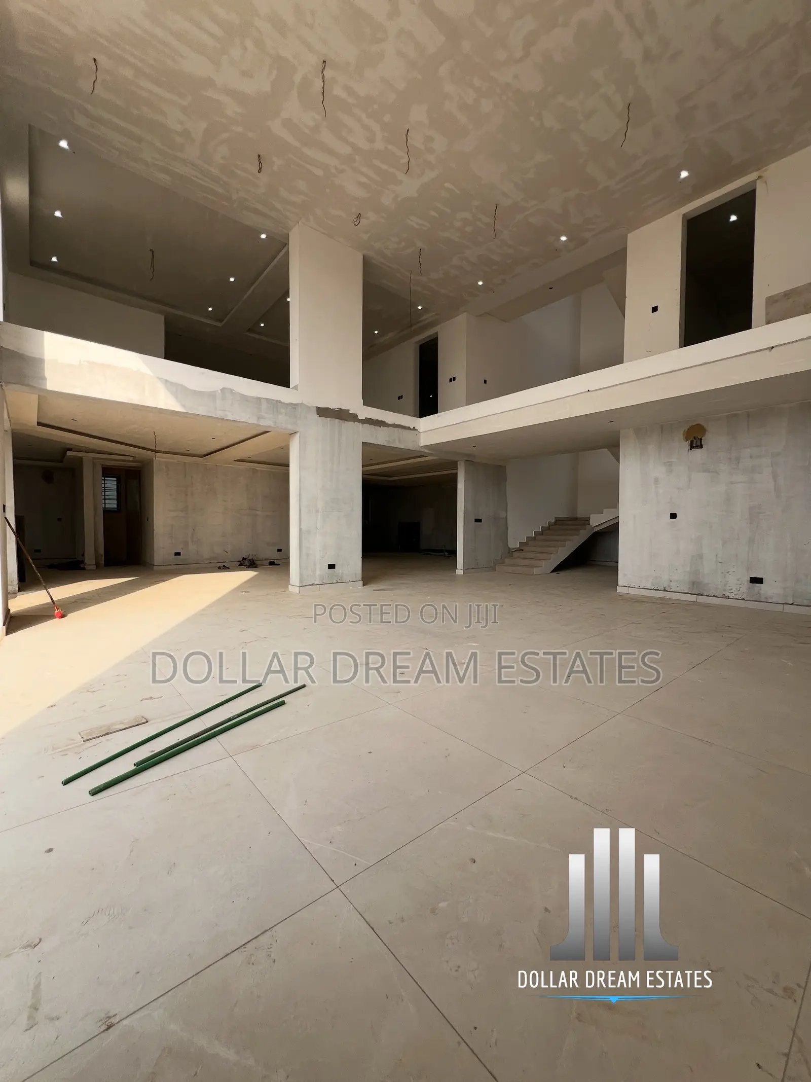 9bdrm Mansion in Adjiriganor for sale