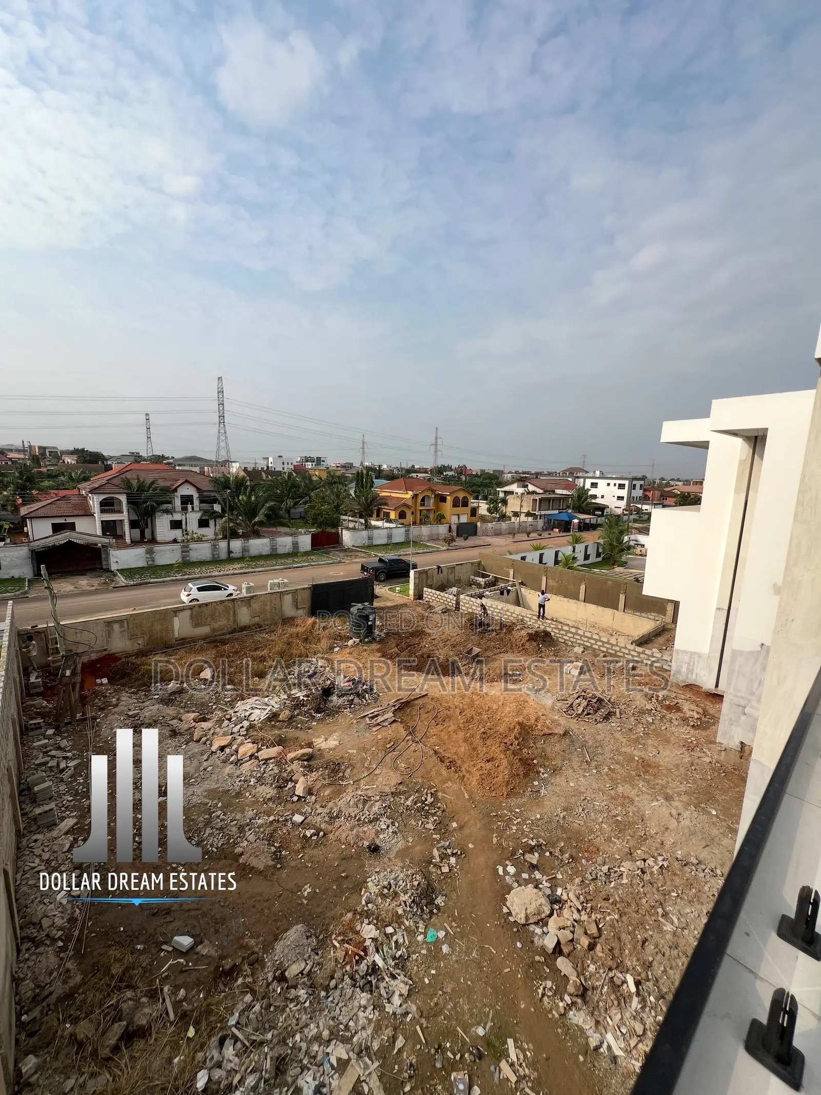 9bdrm Mansion in Adjiriganor for sale