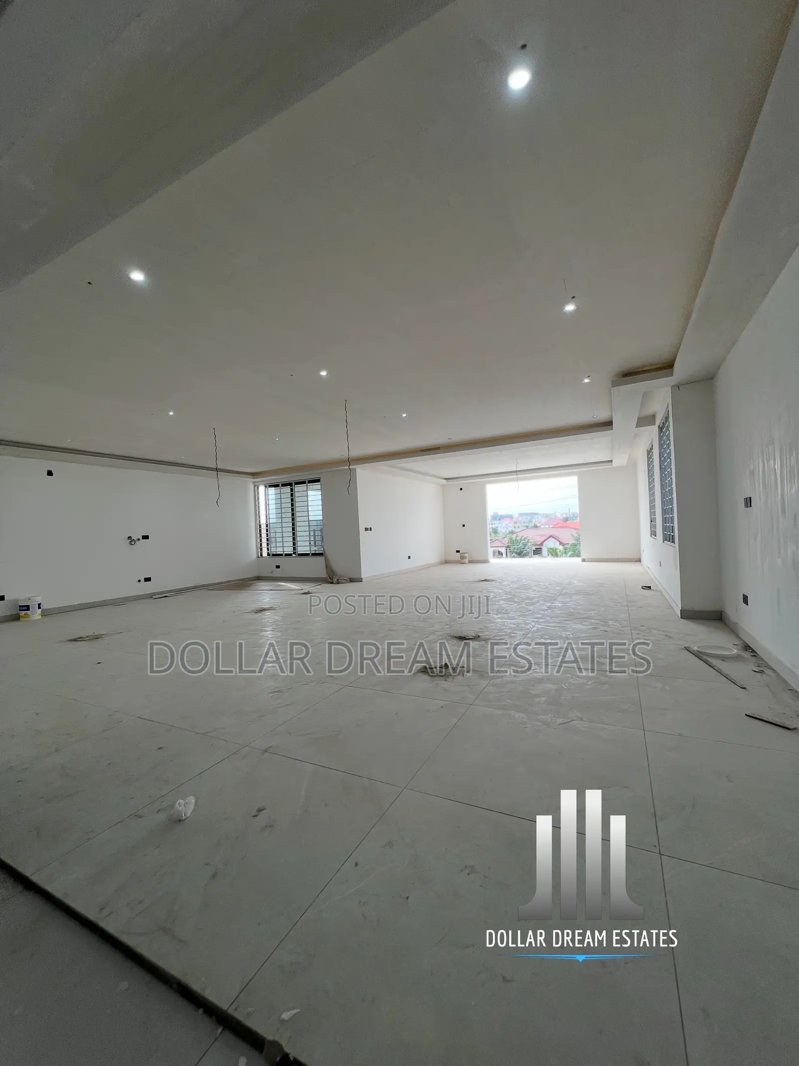9bdrm Mansion in Adjiriganor for sale