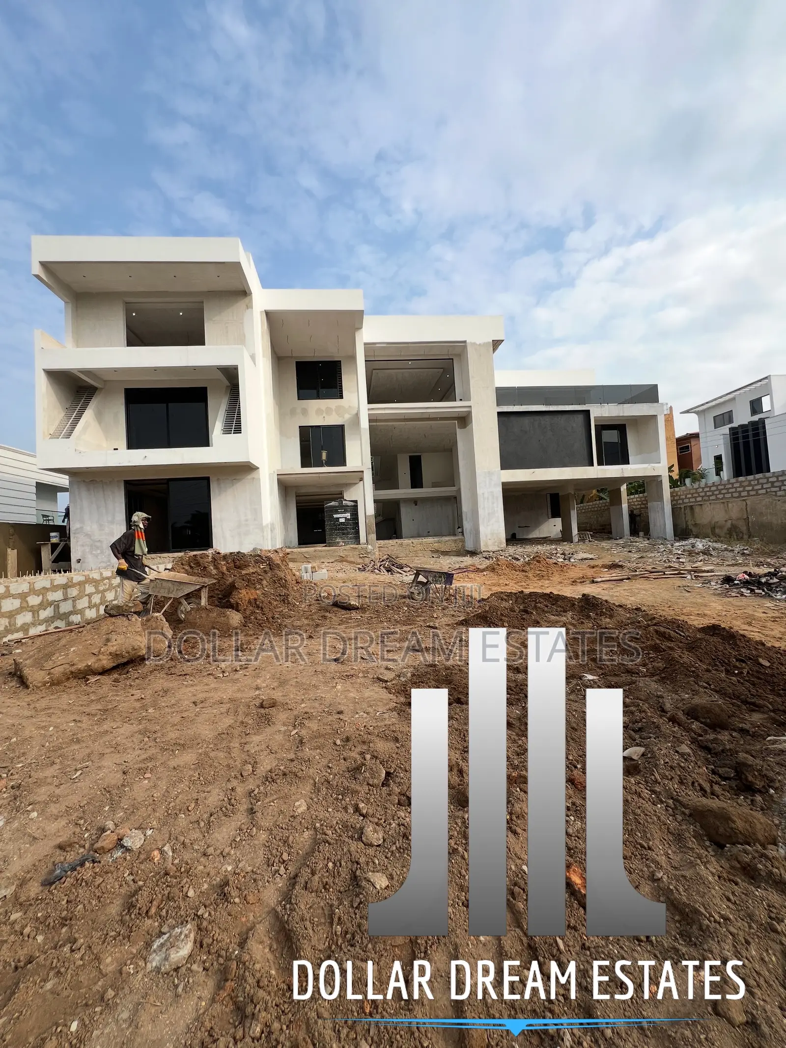 9bdrm Mansion in Adjiriganor for sale