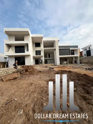 9bdrm Mansion in Adjiriganor for sale