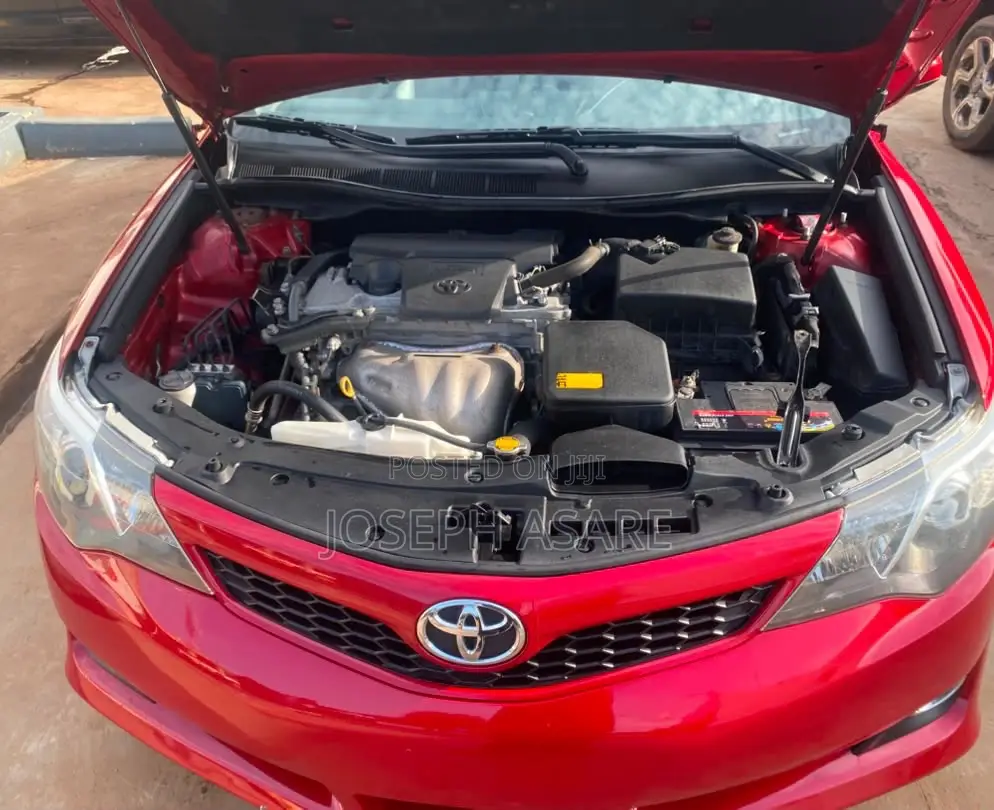 Toyota Camry 2014 Red