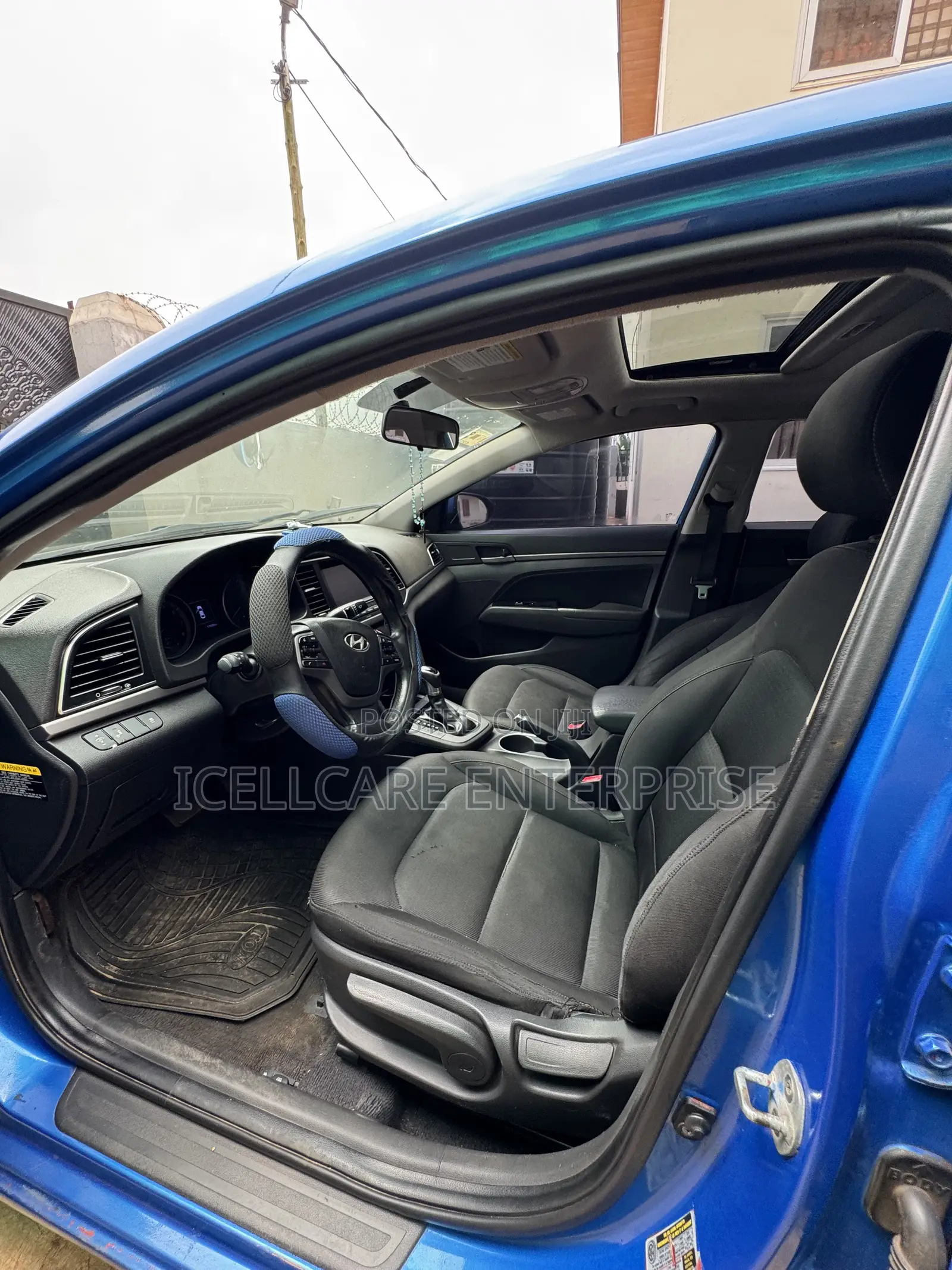 Hyundai Elantra Value Edition Sedan FWD (2.0L 4cyl 6A) 2017 Blue