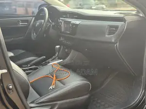 Toyota Corolla L 4dr Sedan (1.8L 4cyl 6M) 2015 Black