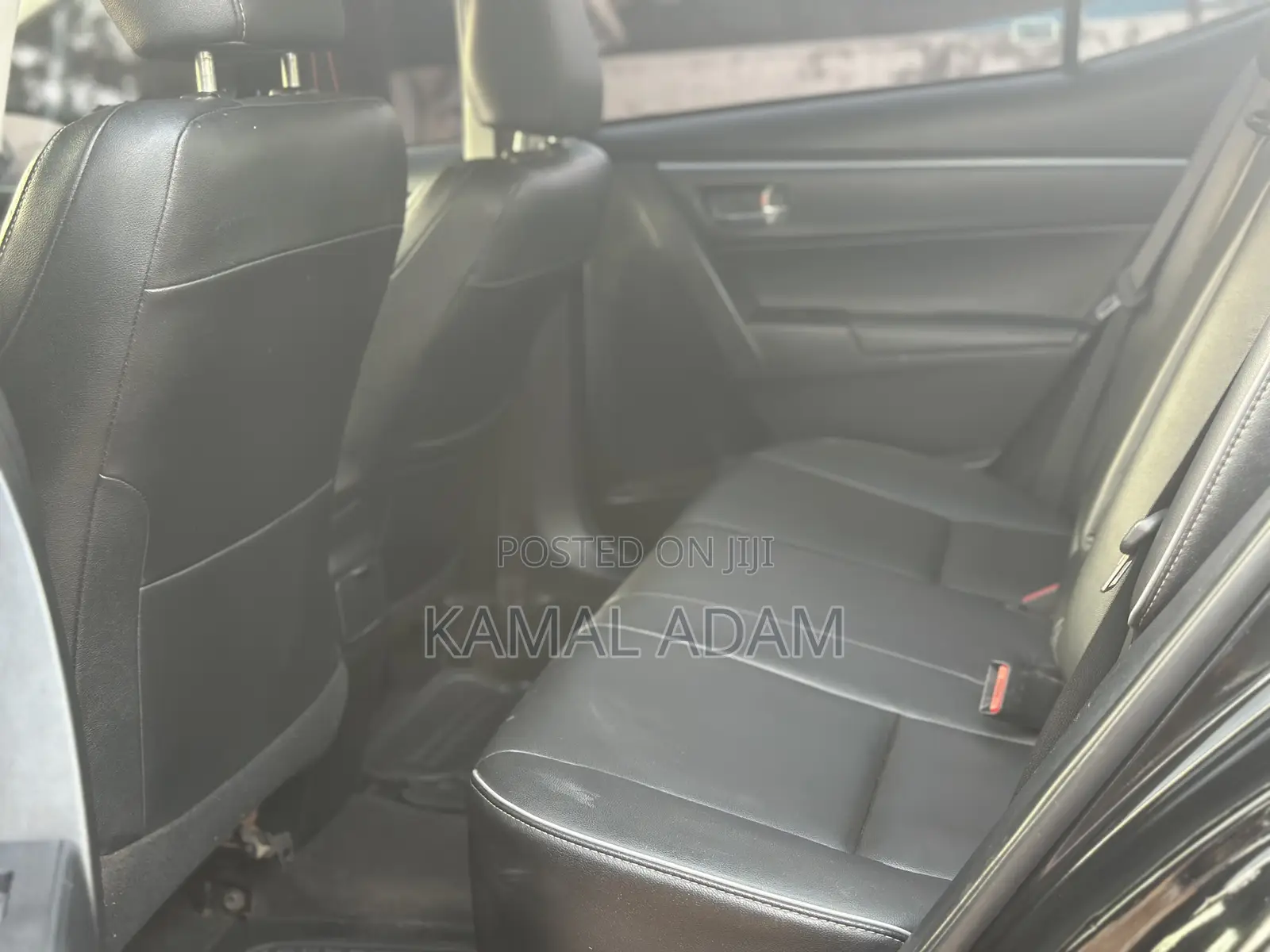 Toyota Corolla L 4dr Sedan (1.8L 4cyl 6M) 2015 Black