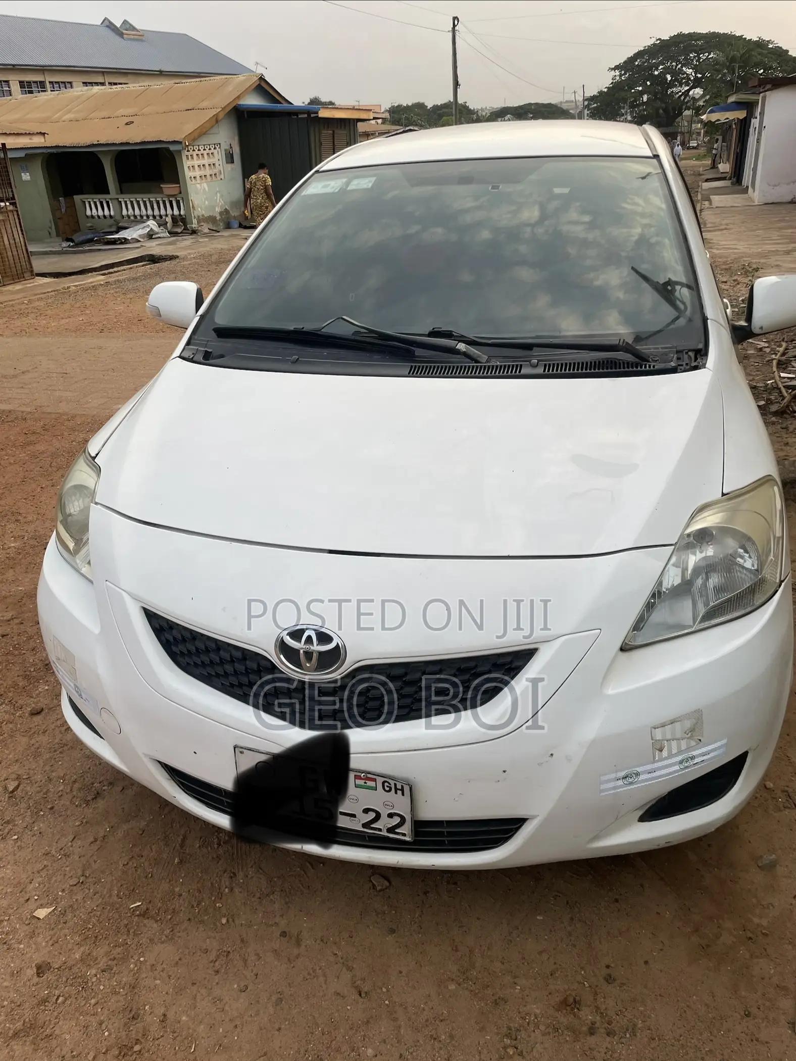 Toyota Yaris 2012 White