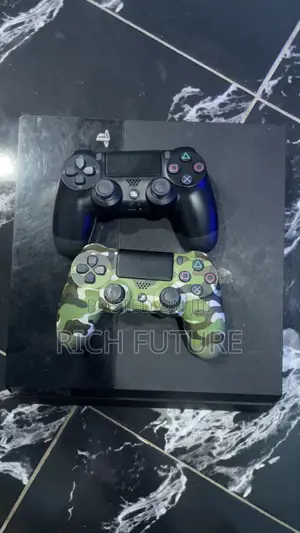 PS4 Standard