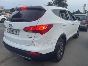 Hyundai Santa Fe Limited AWD 2016 White