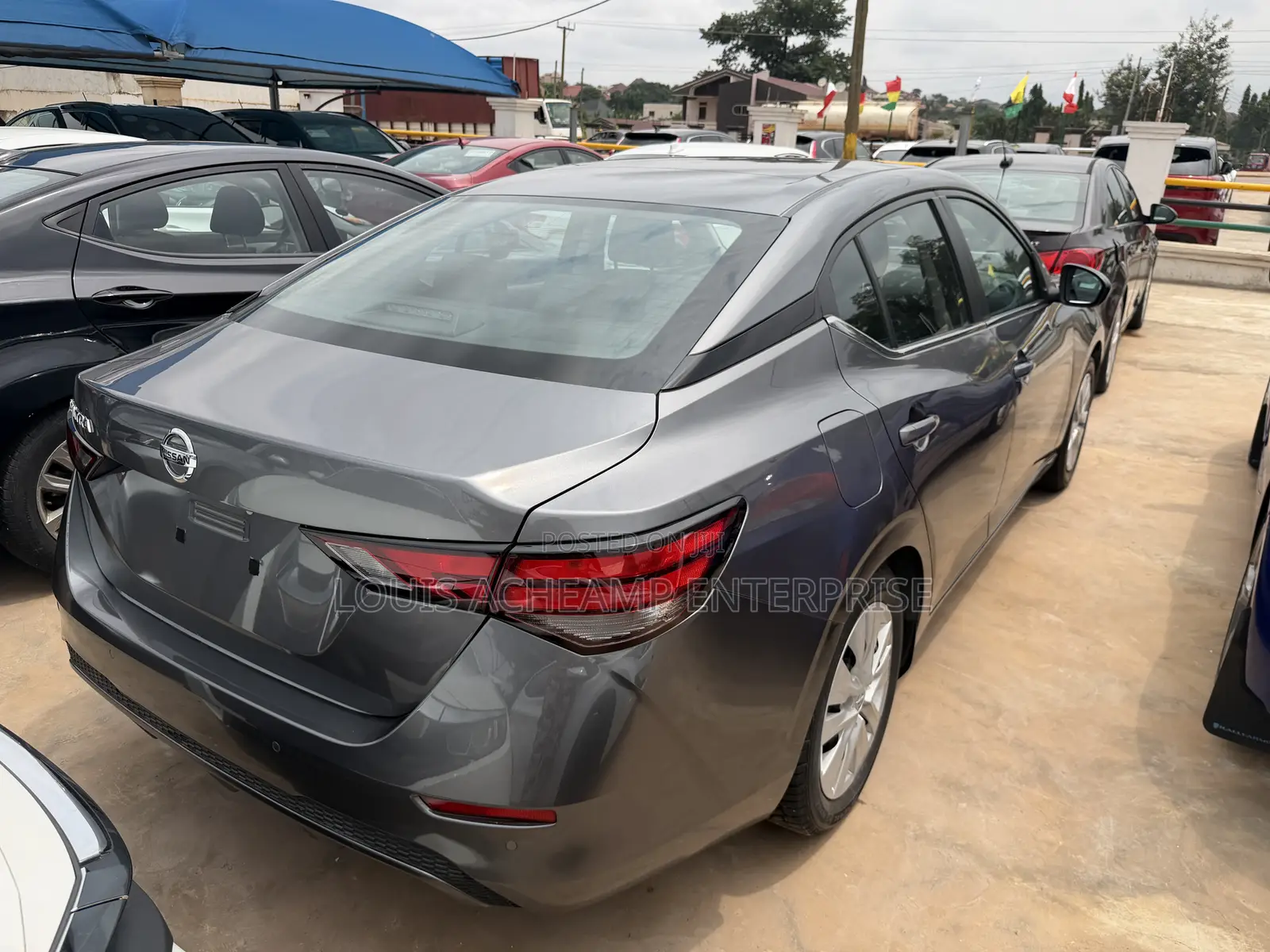 Nissan Sentra 2023 Gray
