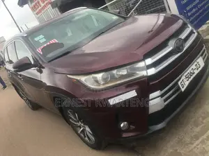 Toyota Highlander 2019 Brown