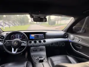 Mercedes-Benz E200 2019 Silver