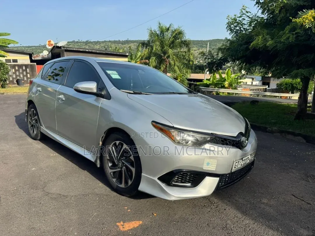 Toyota Corolla 2018 Silver