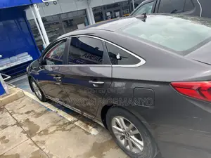 Hyundai Sonata Base Sedan FWD (2.4L 4cyl 6A) 2016 Brown