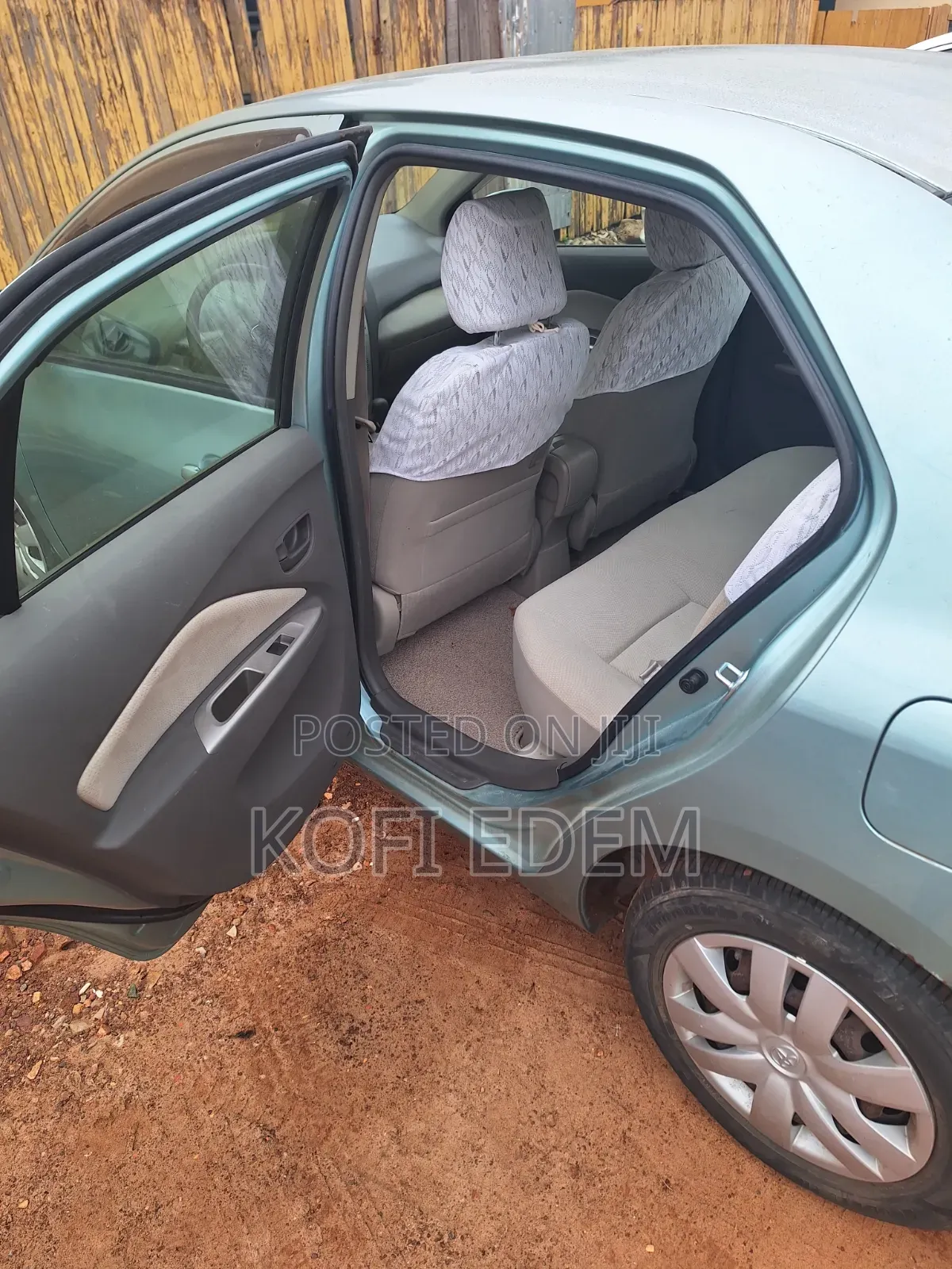 Toyota Belta 2010 Green