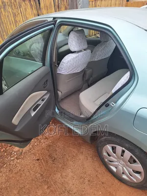 Toyota Belta 2010 Green