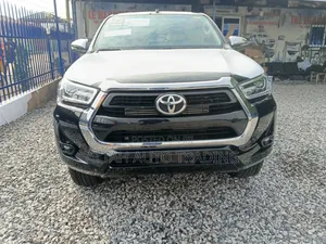 Toyota Hilux 2020 Black