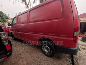 Toyota HiAce 2011 Red