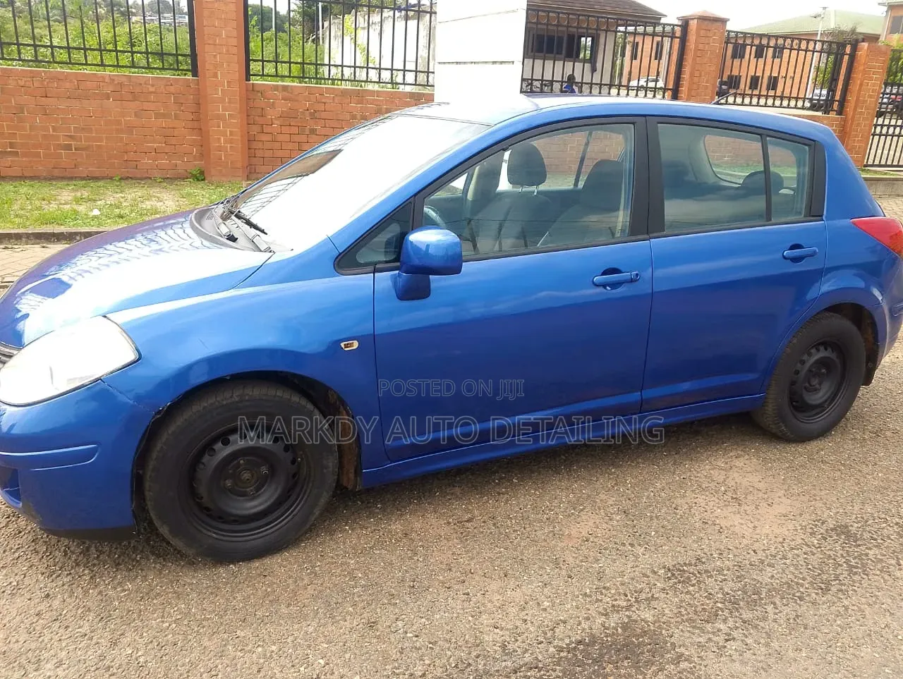 Nissan Versa 2007 Blue