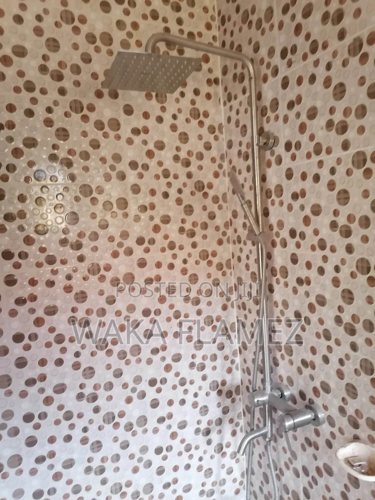 2bdrm Apartment in Satellite Dish, Amasaman for rent