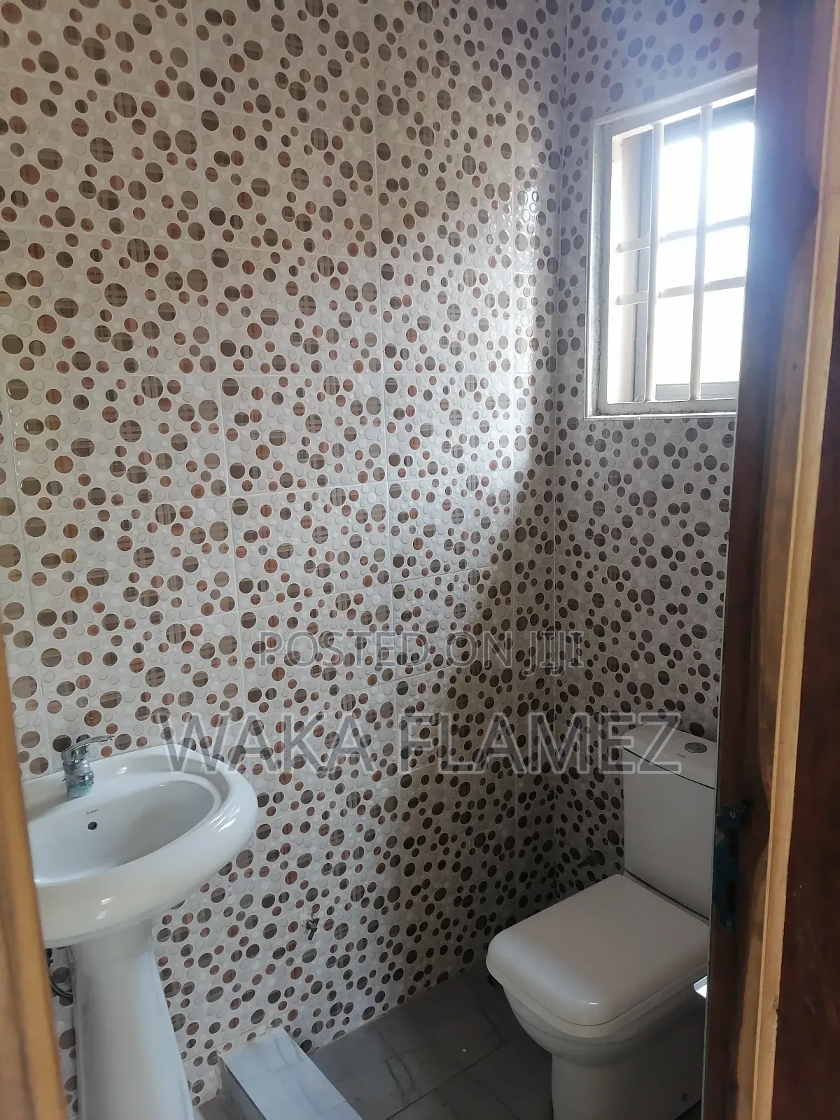 2bdrm Apartment in Satellite Dish, Amasaman for rent