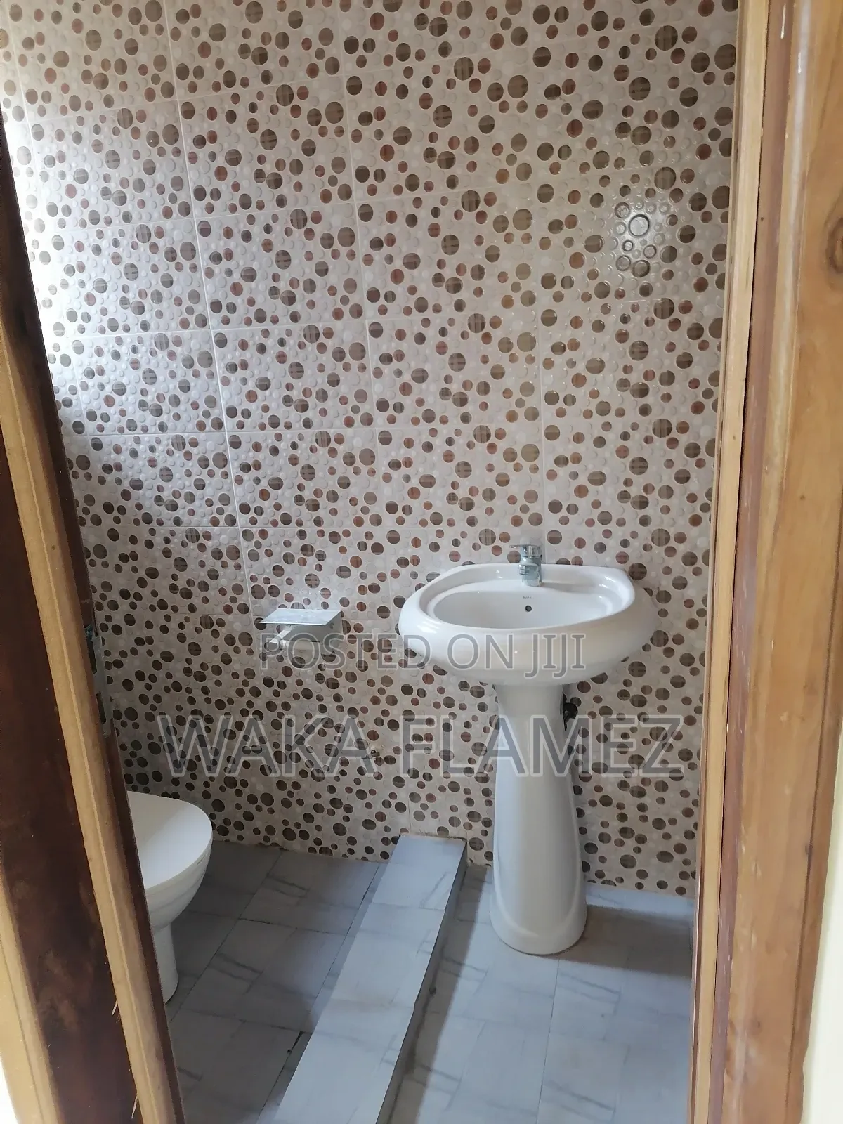 2bdrm Apartment in Satellite Dish, Amasaman for rent