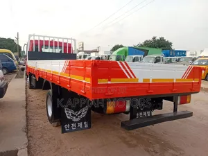 Hyundai 5 Ton Truck