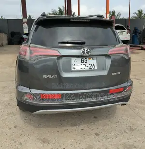 Toyota RAV4 Limited 4dr SUV AWD (2.5L 4cyl 6A) 2018 Silver