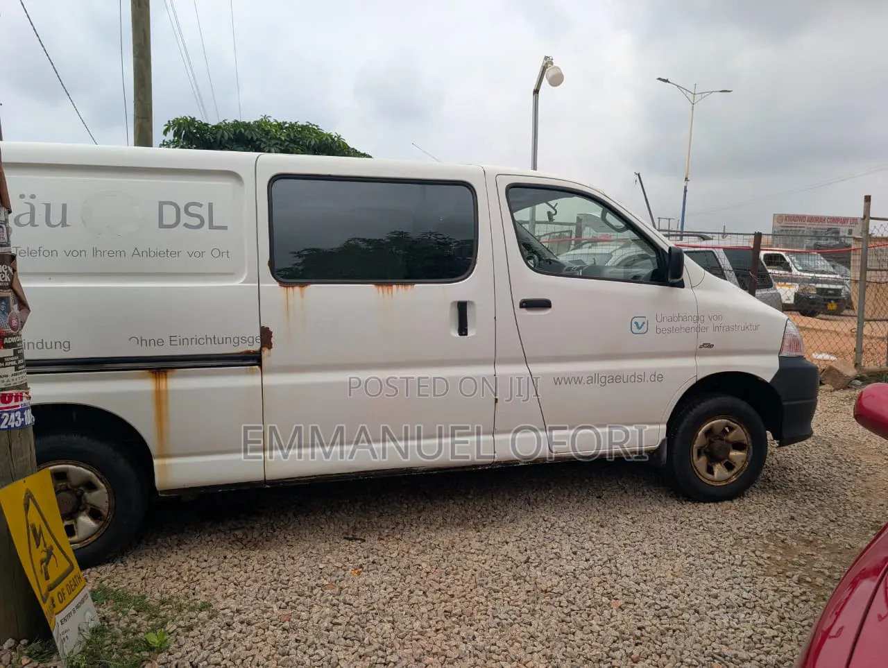 Toyota HiAce 2011 White