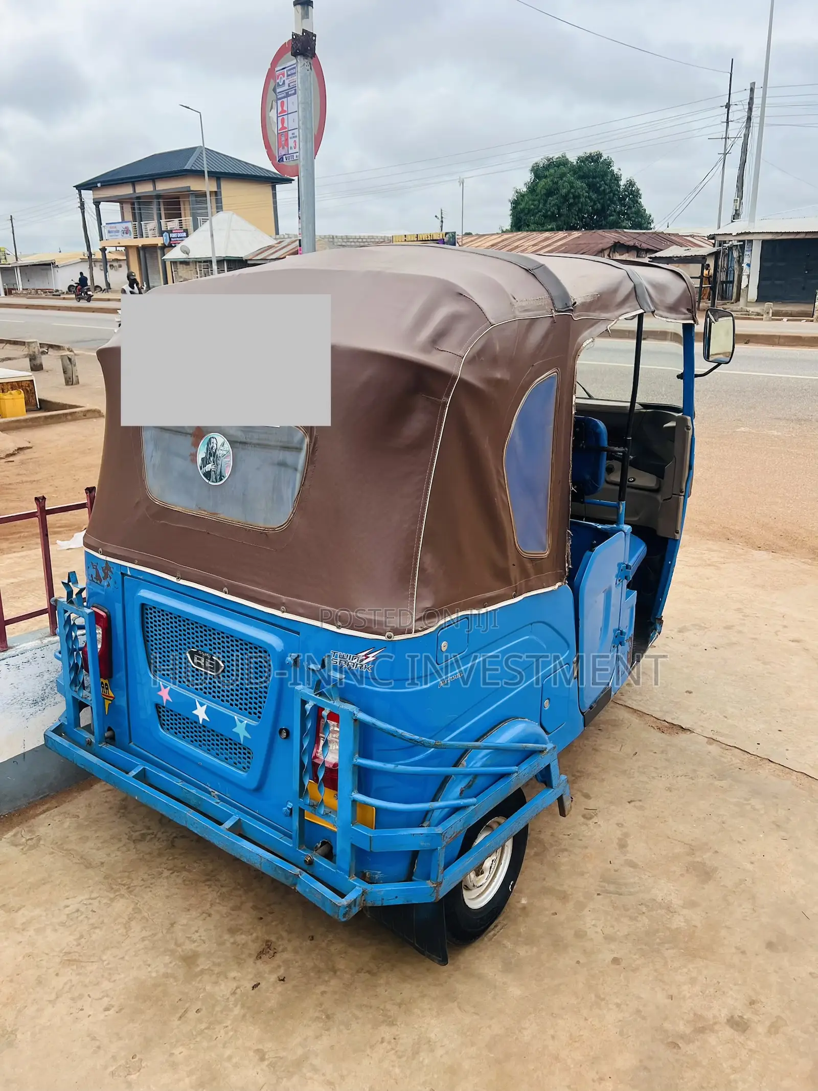 Bajaj RE 2025 Blue