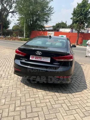 Hyundai Elantra 2017 Black