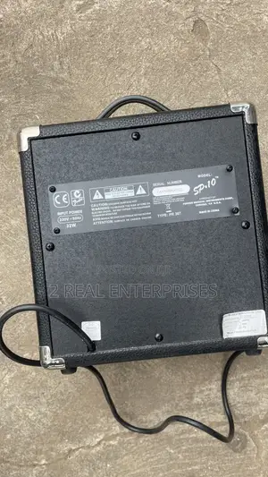 Fender Squier SP-10 Practice Amplifier With 10 Watts of Power.