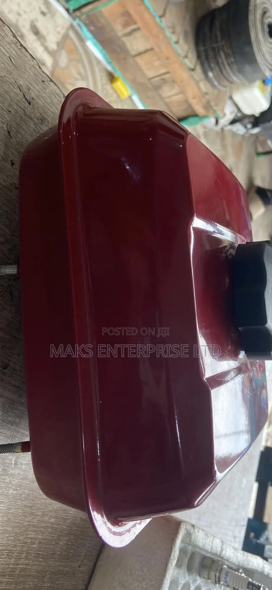 Petrol Engine Fuel Tank With a Thread Cover