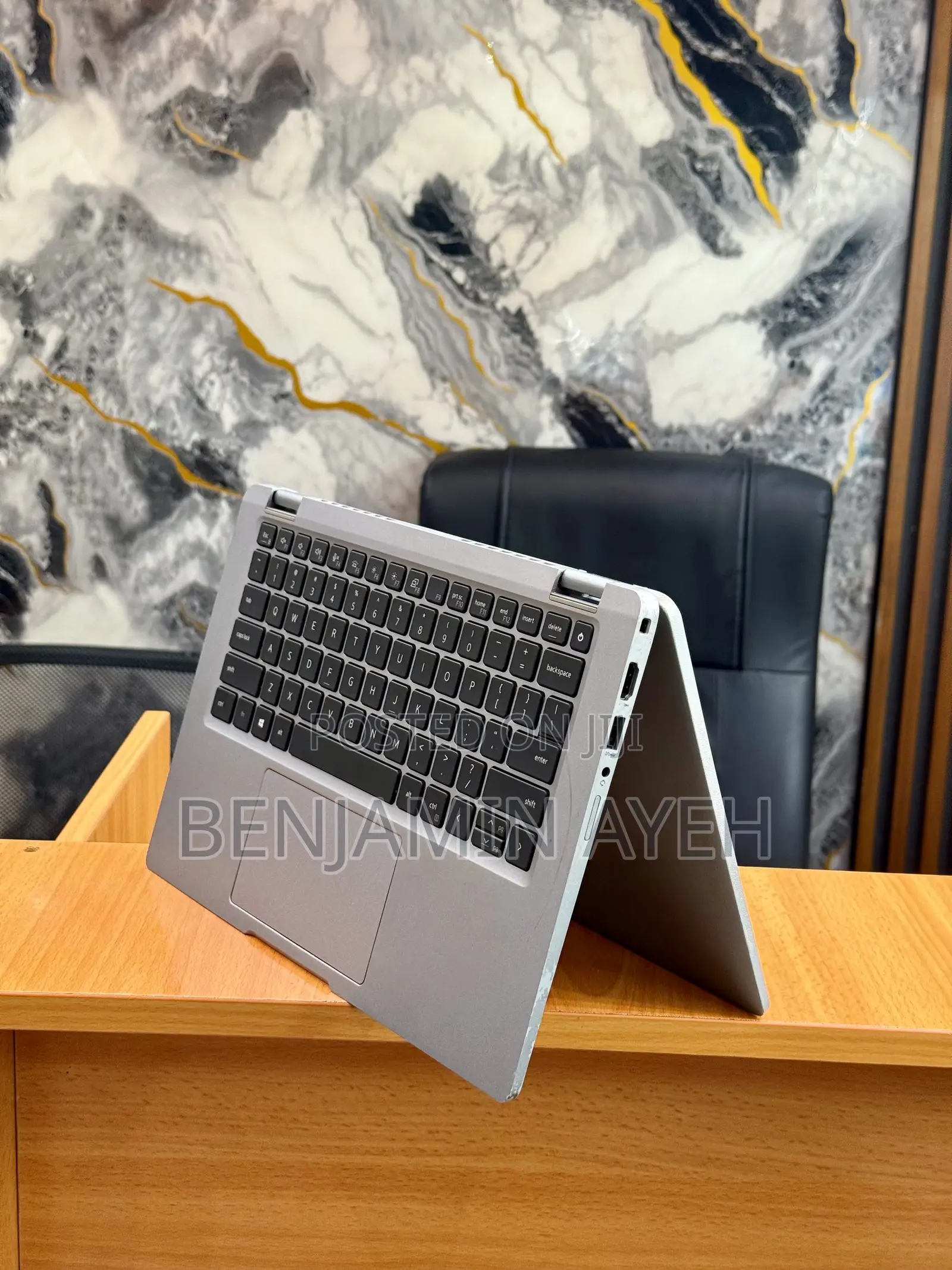 Laptop Dell Latitude 5320 2-in-1 8GB Intel Core i5 SSD 256GB
