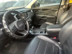 Renault Clio 2017 Gray