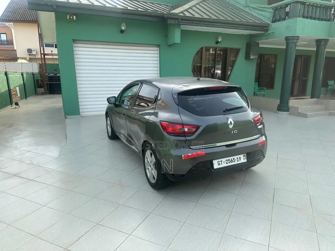 Renault Clio 2017 Gray