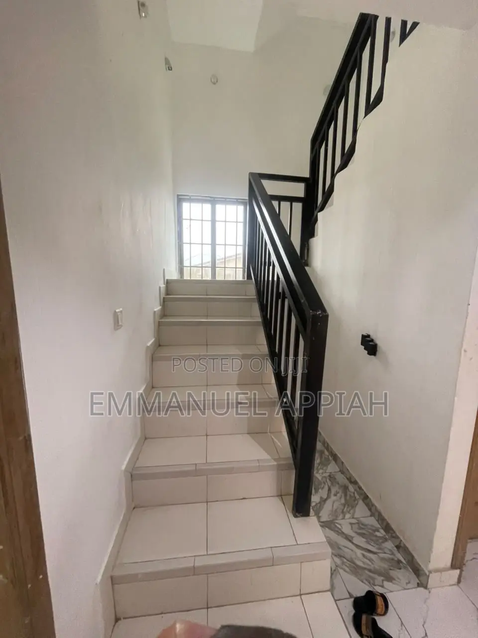 8bdrm House in Tetegu, Accra Metropolitan for sale