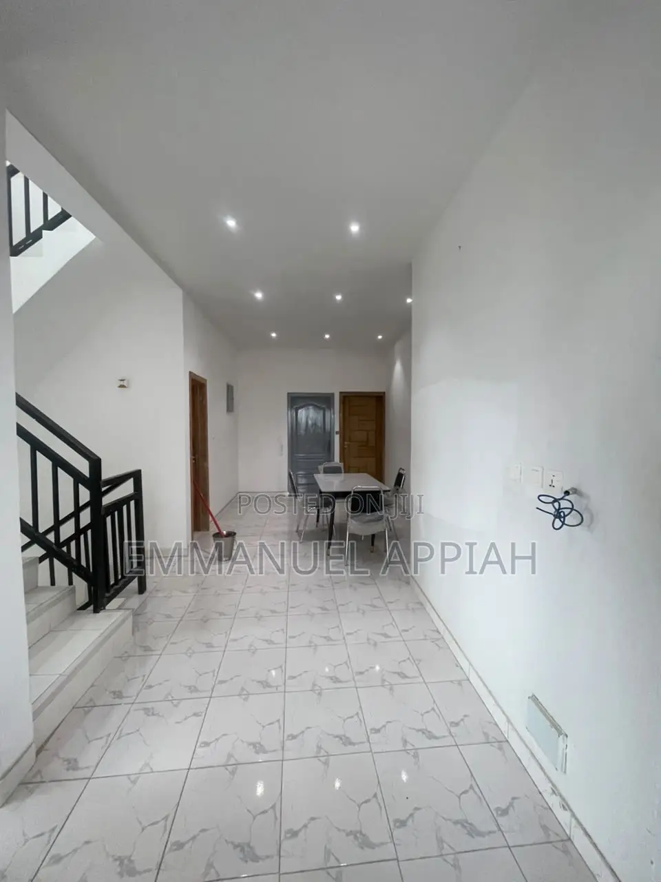 8bdrm House in Tetegu, Accra Metropolitan for sale