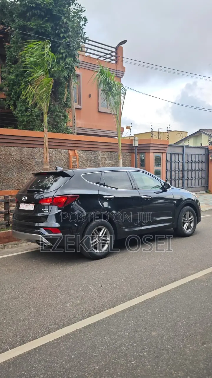 Hyundai Santa Fe SE AWD 2017 Gray