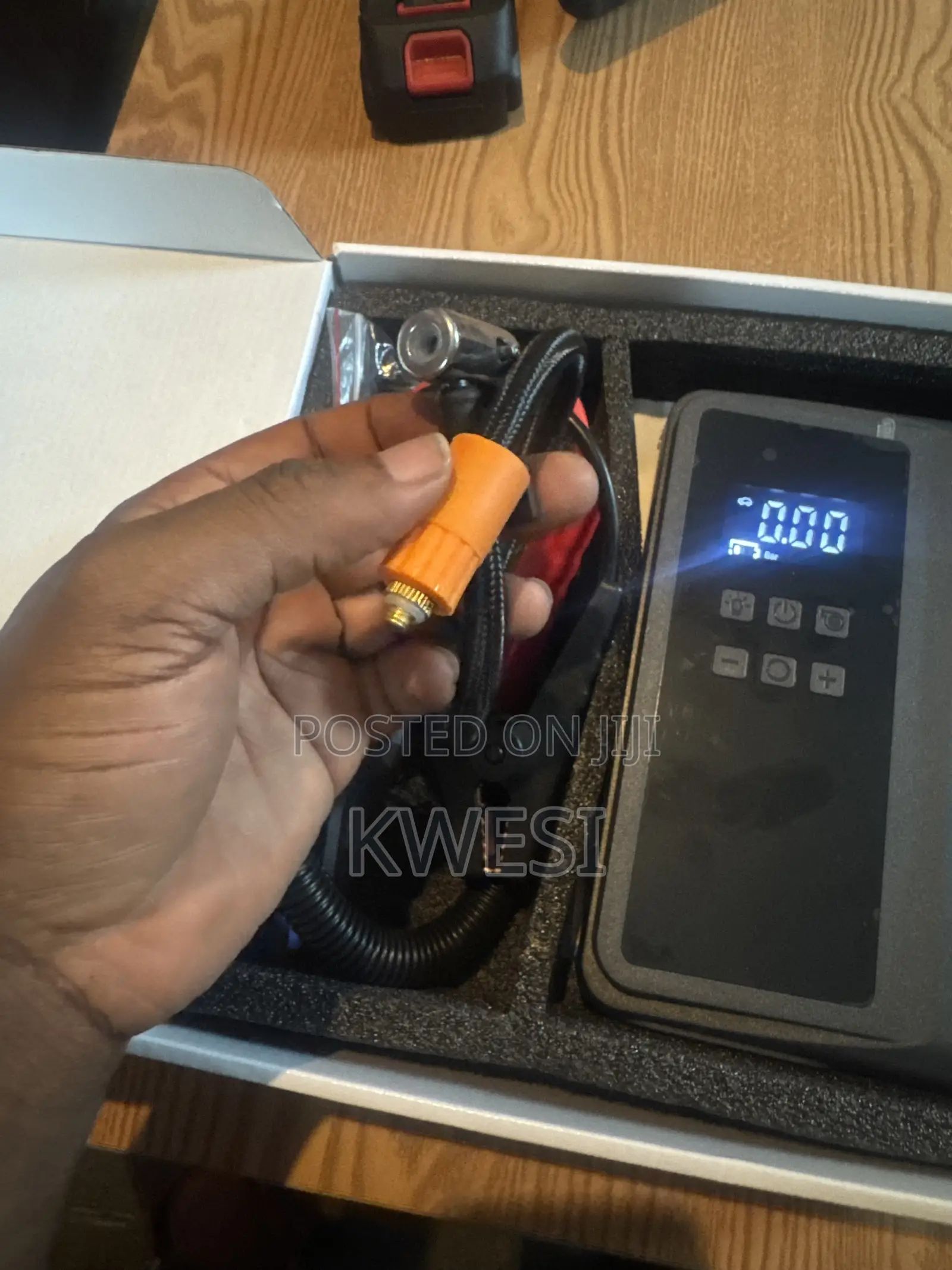 Chargeable Car Jumper/Powerbank/Tire Inflator